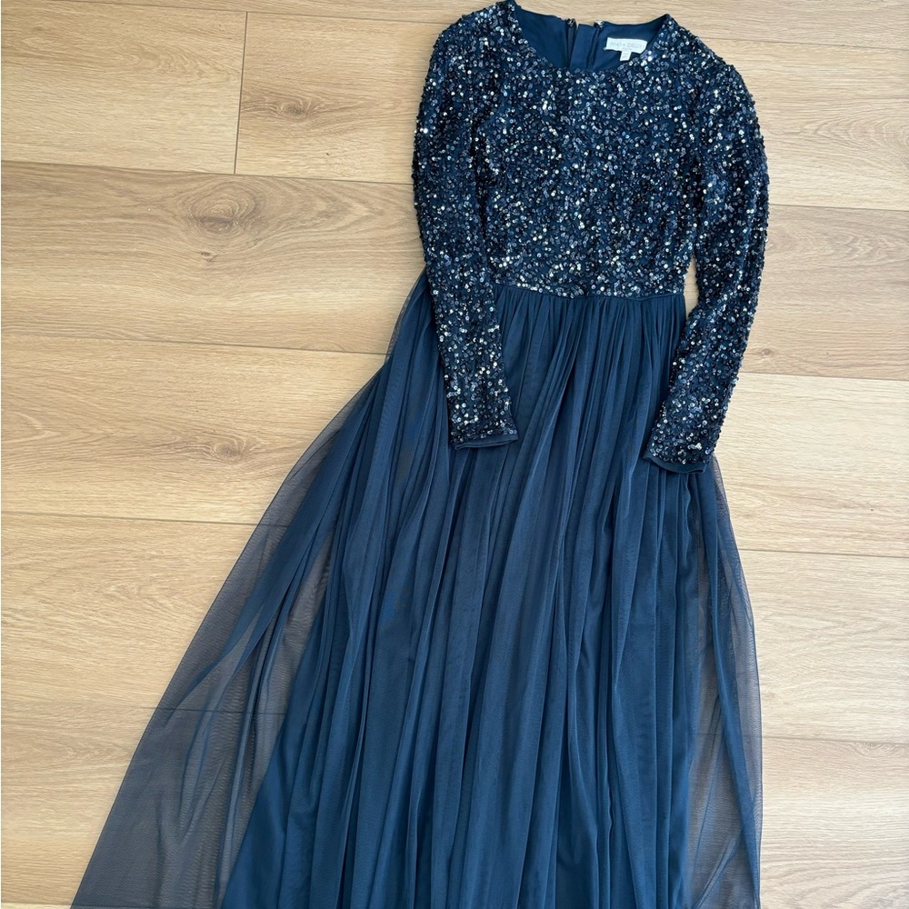 Sequenced gown
